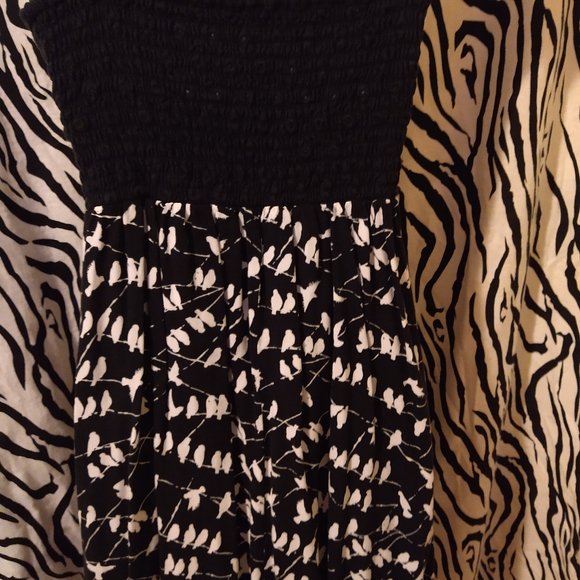 5/$25 spaghetti strap fitted mini dress w/ zip front - Picture 4 of 7